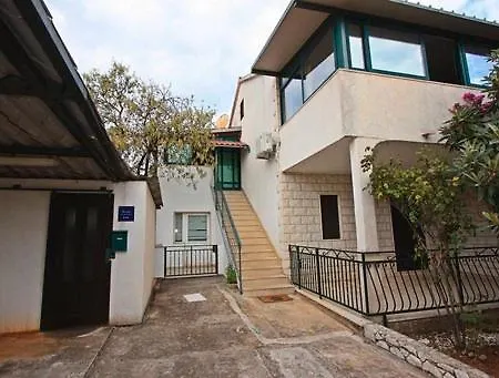 Apartman Rina Supetar